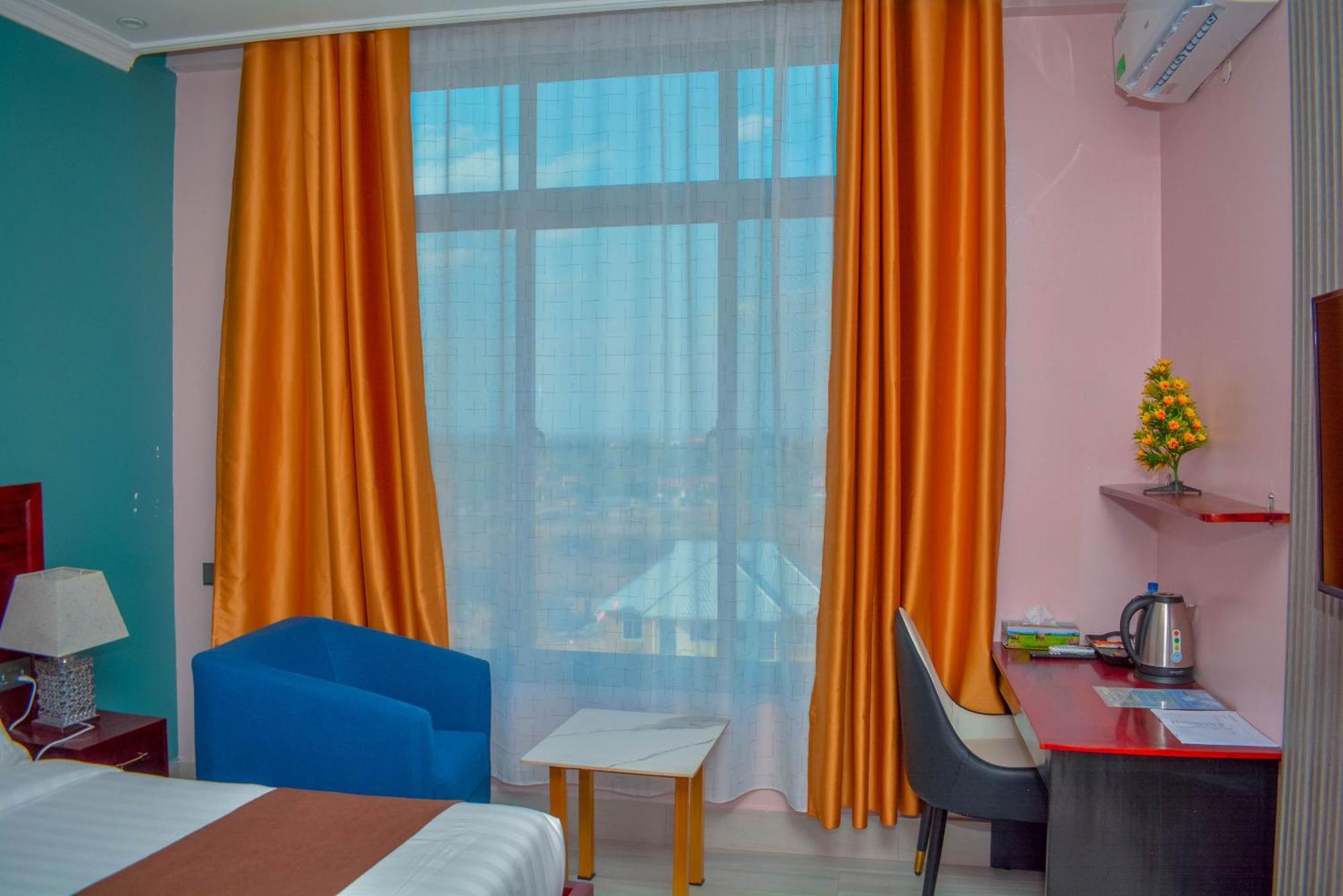 Brand Hotel Dodoma Esterno foto