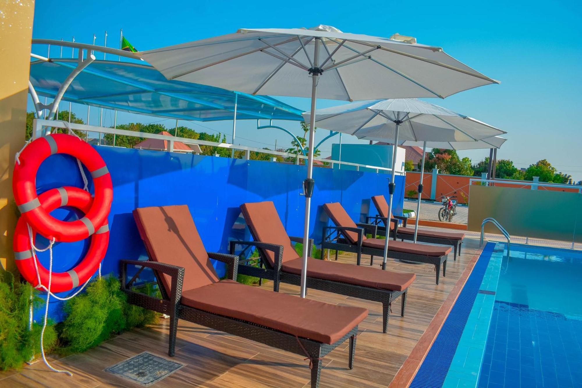 Brand Hotel Dodoma Esterno foto