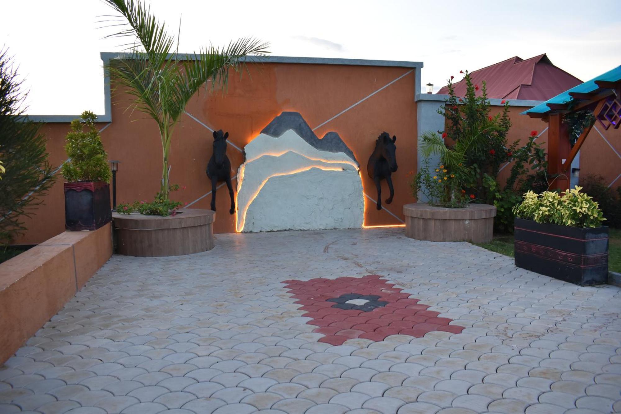 Brand Hotel Dodoma Esterno foto