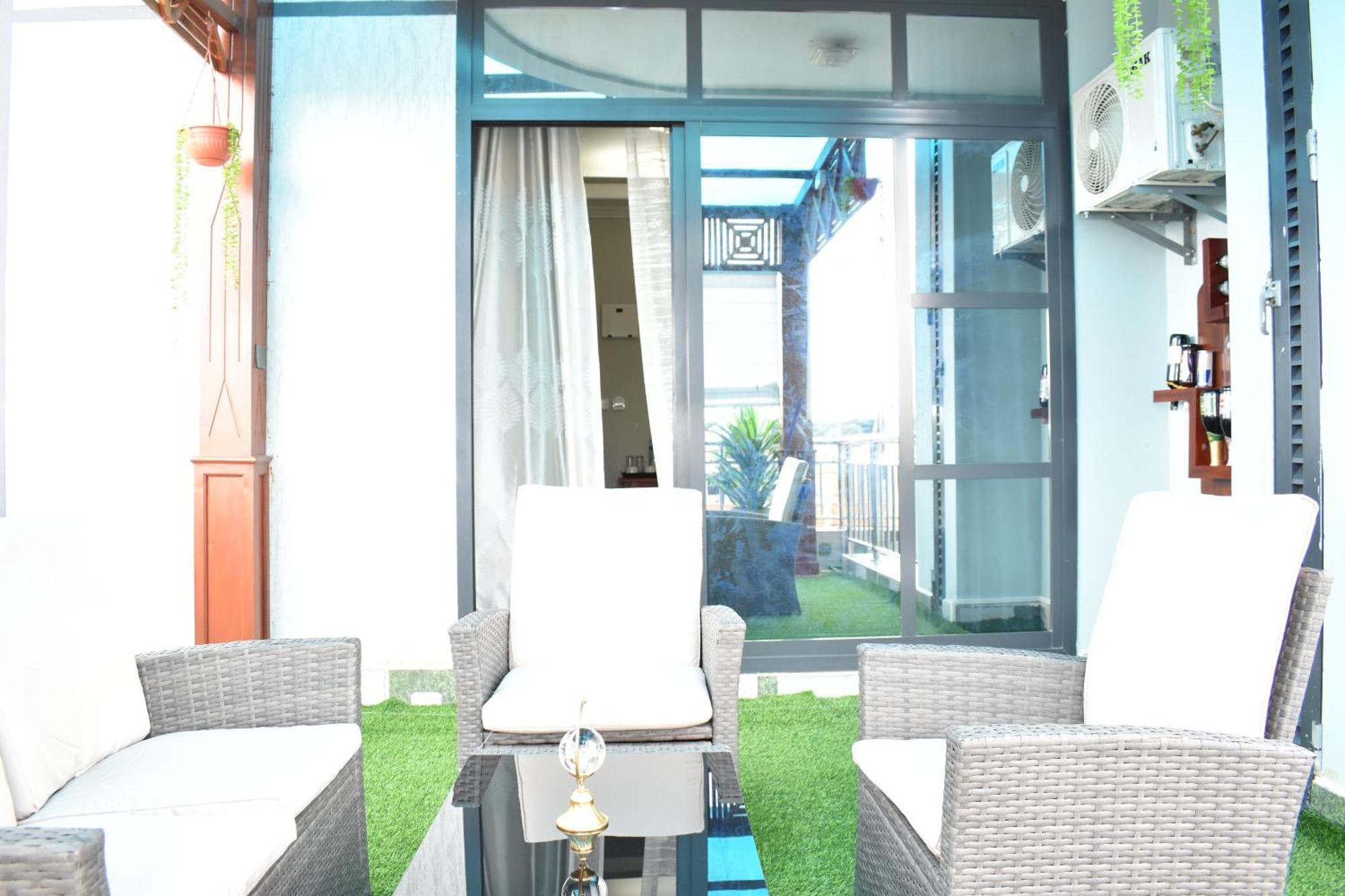 Brand Hotel Dodoma Esterno foto